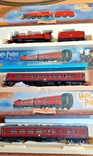 HORNBY OO GAUGE R2337 HOGWARTS