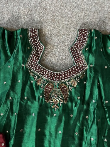 Indian punjabi pakistani suit - indian,