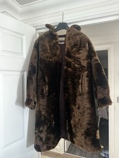 Genuine Vintage Beaver Fur coat, cuffed sleeves and pockets 