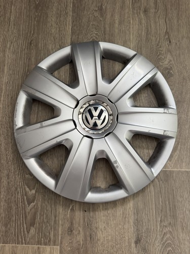 Polo wheel trim hub - 1x,