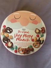 M&S Original Very Merry Munch