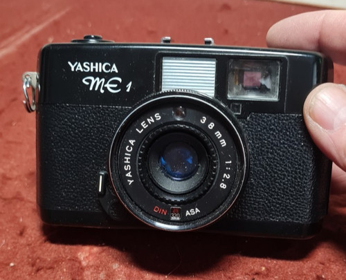 Yashica me1 camera - me1,