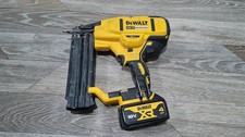 DeWalt DCN680N Nail gun 18V  Brushless 18G Finish Nailer And 4ah Battery