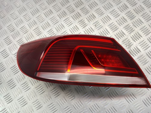 2013 volkswagen passat rear - cc,