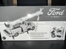 1:34 FIRST GEAR FORD F-650 WITH DIGGER DERRICK
