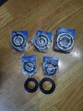 Suzuki RGV250  Front and Rear