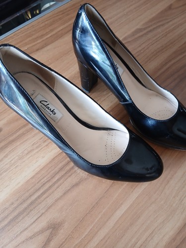 Ladies black clarks size - black, 6