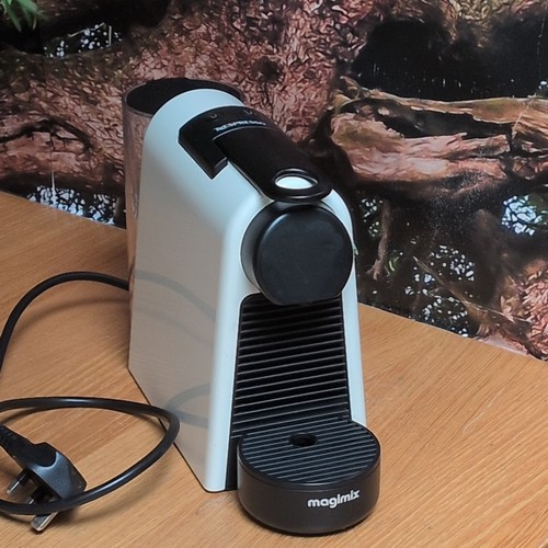 Nespresso magimix essenza mini - magimix,