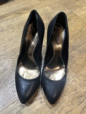 Gucci Black Leather Pumps