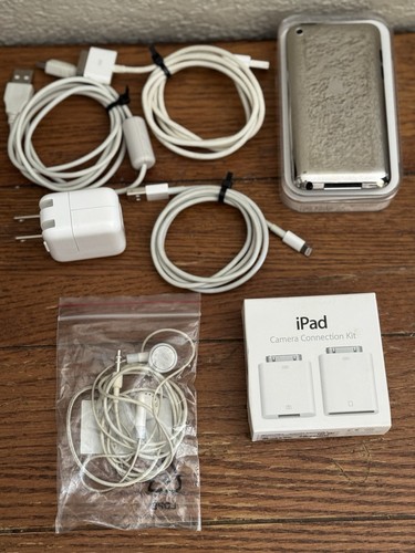 Apple touch 4th generation - i-touch,