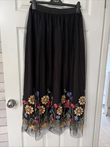Black mesh floral embroidered - black,