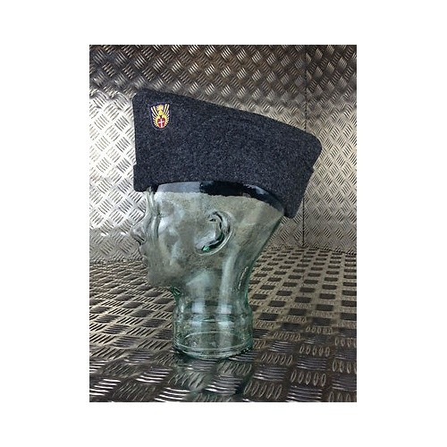 Genuine danish army wool flat - army,
