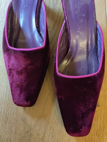 Boden burgundy velvet shoes - velvet,