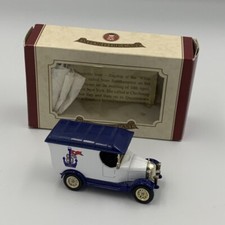 Oxford Die-cast 85th Anniversary HMS Titanic Model Van