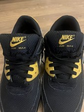 Nike Air Max 90 Essential Volt Black Gray AJ1285-015 Mens 8.5 Pre-loved NO BOX 