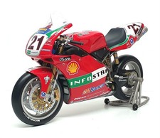 Minichamps 1/6 Scale 062 011221 - Ducati 996R T. Bayliss WSB 2001 World Champion