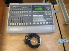 Roland - VS-880 | Digital