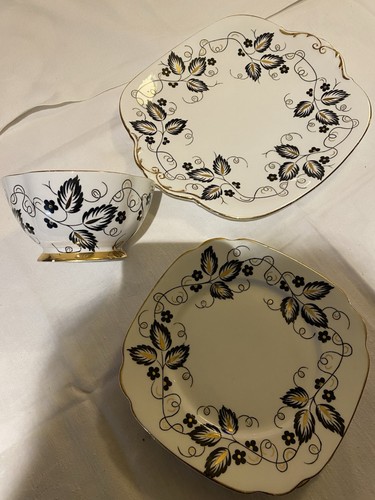 Bone china set - cake, plate