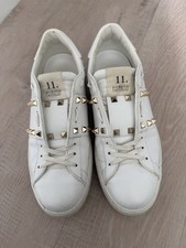 Valentino Garavani Rockstud 11
