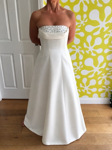 Designer wedding dress size - wedding,