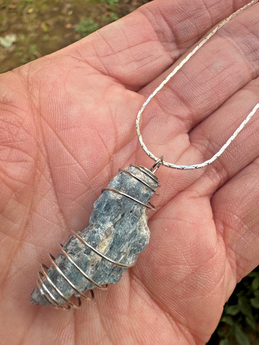 Blue kyanite rough stone - blue,