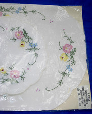 Dressing Table Set BNiB Lg Oval Sm Round Vintage Embroidered Floral Cotton Doily