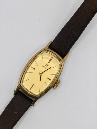 Vintage omega oval - oval, gold