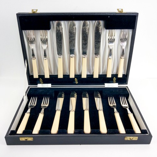 Set vintage knives - 8,