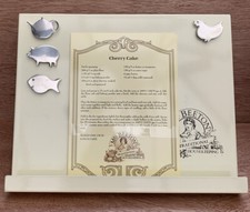 Mrs Beeton Recipe Book Stand With 4 Magnets & 3 Laminated Recipe Cards