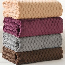 'Cubiko'  Blanket Fleece Sofa Throw Bed Throw Throwover Bedspread Velvet Touch
