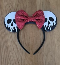 Evil Queen Poison Apple Minnie