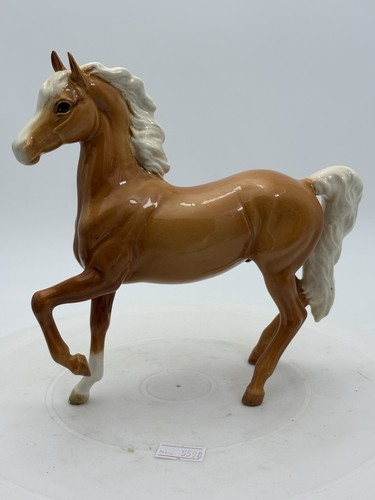 Beswick prancing palomino - prancing,