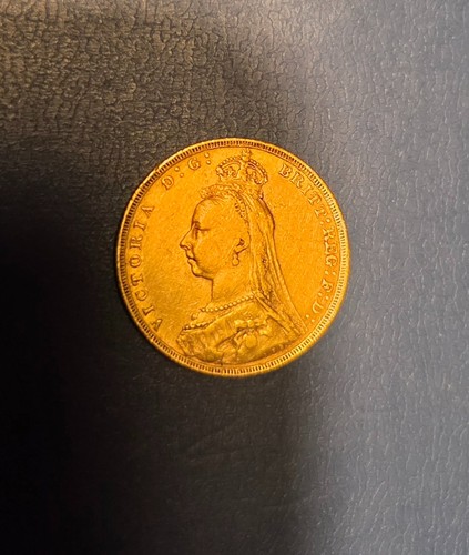 1889 full gold sovereig - full,