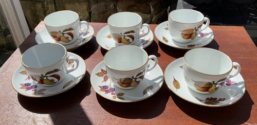 Royal worcester porcelain - worcester,
