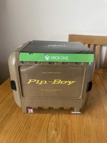 Fallout pip boy from - boy,