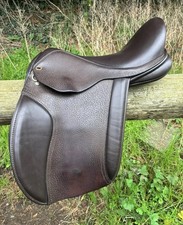 Black Country Grafter Cocoa Vintage,  17” Saddle Extra Wide Fit On Freedom Tree.