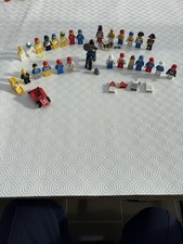 LEGO Minifigures 1980’s Spaceman, Pirates, Medieval, Assorted Bundle