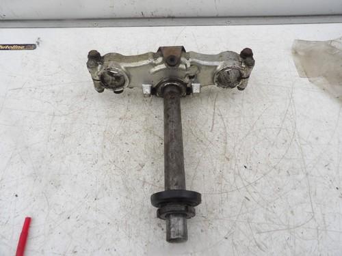 Suzuki 370 bottom yoke - suzuki,