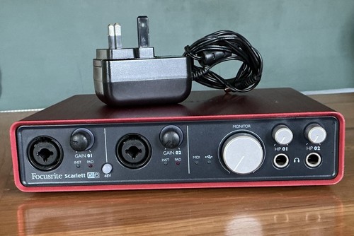 Focusrite scarlett 6i6 - 6i6, usb