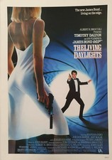 James Bond 007 The Living