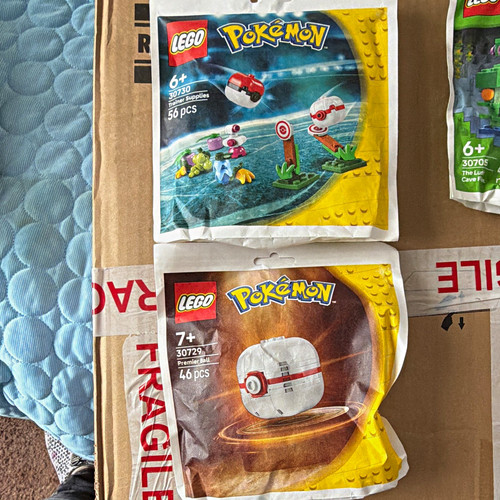 Lego pokémon 30730 trainer - lego,