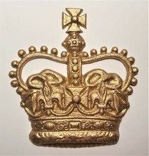 CAST OF ST EDWARD'S CROWN RED