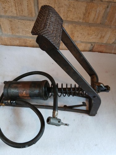 Vintage dunlop foot pump - dunlop,