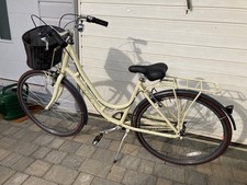 Ladies Raleigh Classic bike 3