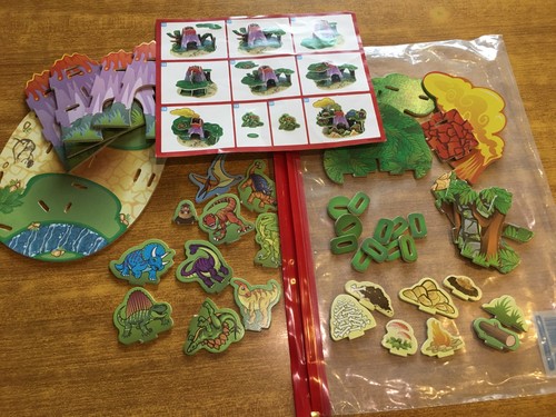 Dinosaur world playset - ,