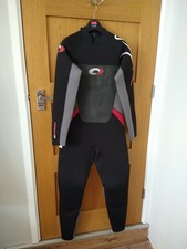 Osprey 3mm full length wetsuit in Red grey and black. Mens XS I think
