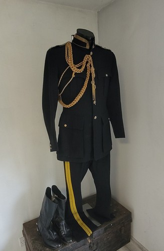 Unique military captains - unique,