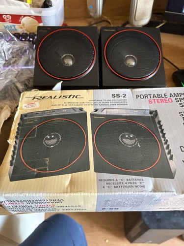Vintage radioshack portable - *radioshack*,