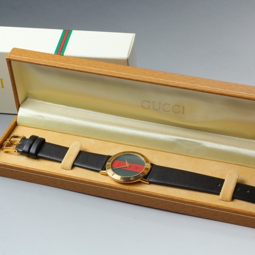 Near mint gucci 3000m - mint,