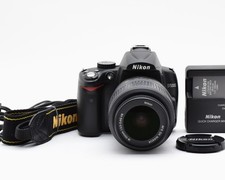 [Near MINT] Nikon D5000 12.3MP